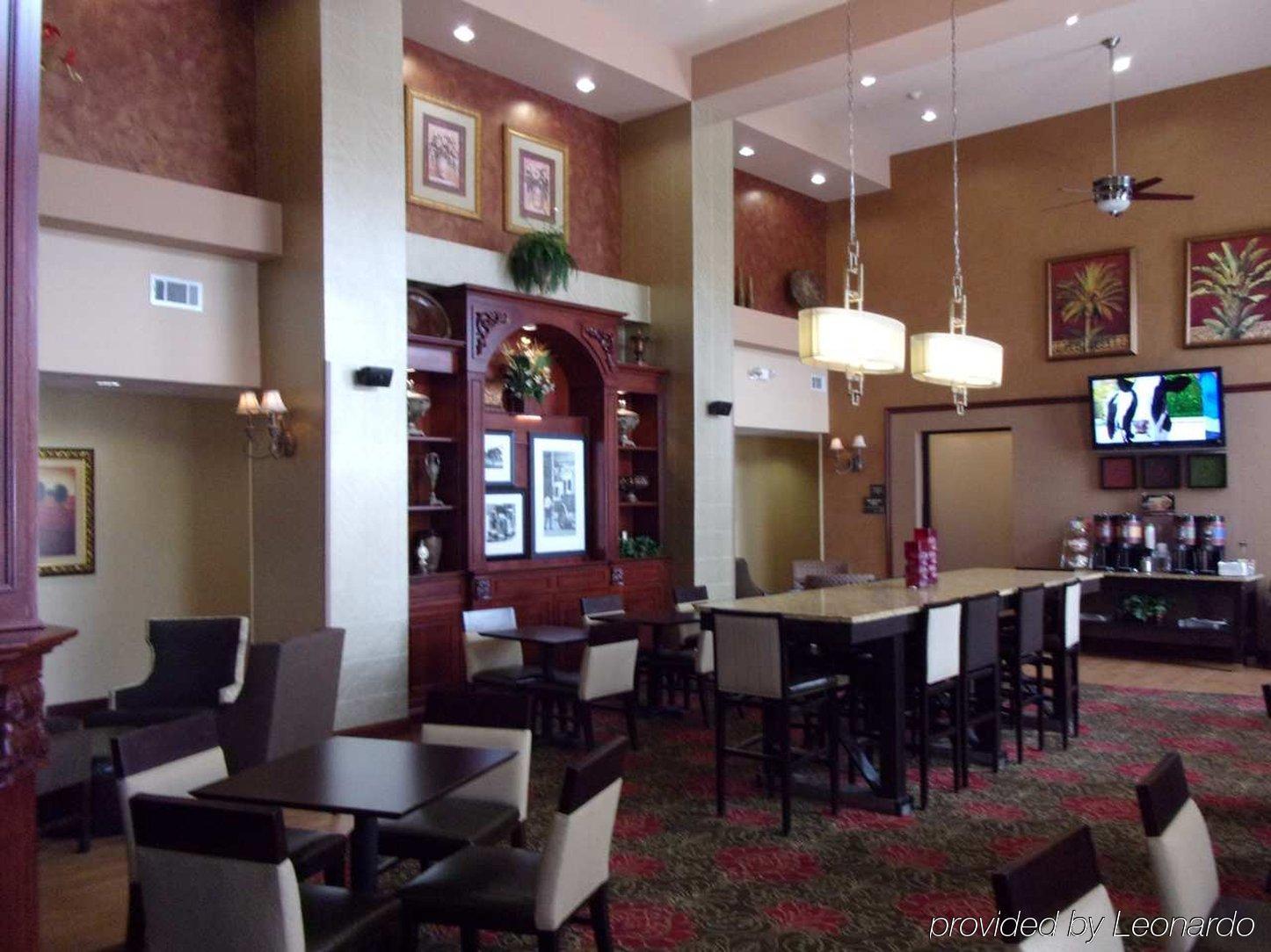 Hotel Hampton & 3*