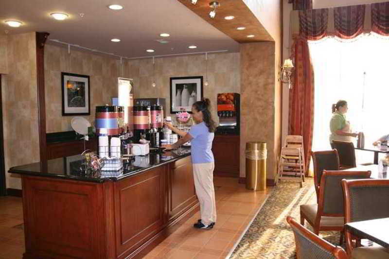 Hotel Hampton & 3*